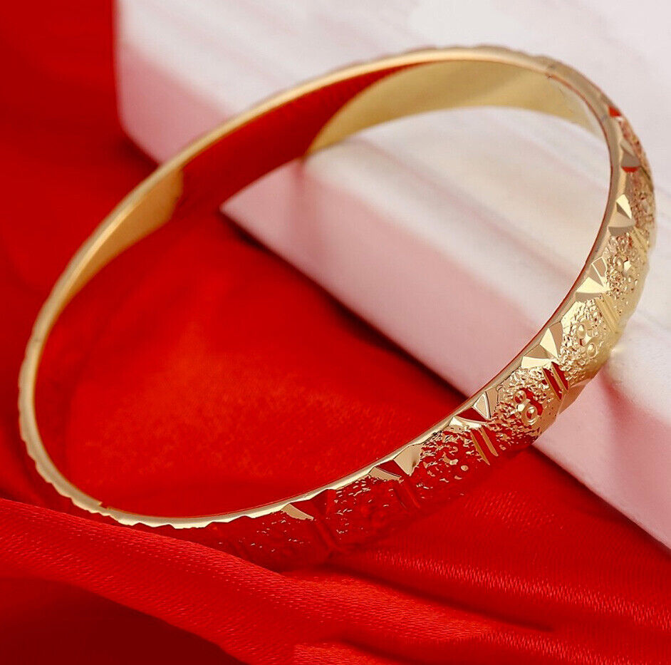 Valentine's 18k Yellow Gold Italian Cut Womens Bangle Bracelet w Gift Pkg D415-3