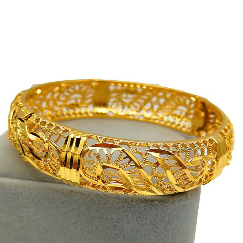 18k Yellow Gold Italian Style Vine Small 7" Womens 15mm Opening Bangle D794